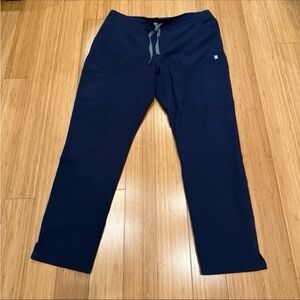 Women’s Figs Yola Skinny Scrubs